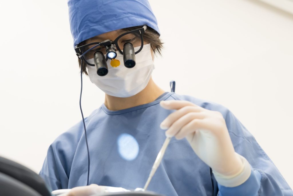 広島市　佐伯区　楽々園　インプラント