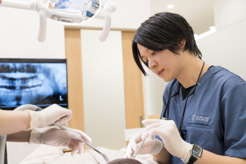 広島市歯医者　佐伯区歯医者　楽々園歯医者　海老園歯医者　えみたす歯科・矯正歯科　イオンタウン楽々園院　広島市おすすめの歯医者　