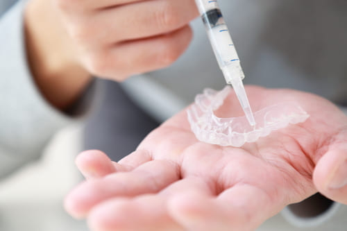 広島市佐伯区　佐伯区歯医者　楽々園歯医者　海老園歯医者　エミタスシカ・矯正歯科　イオンタウン楽々園院　ホームホワイトニング