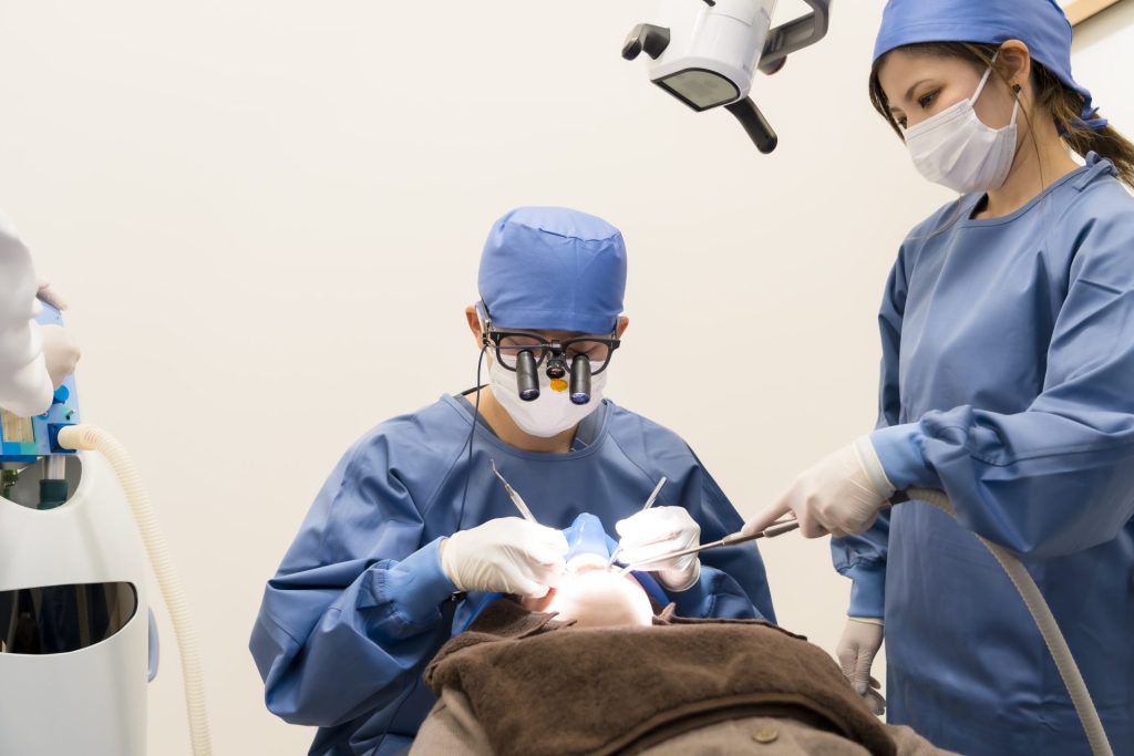 広島市歯医者　佐伯区歯医者　楽々園歯医者　海老園歯医者　廿日市市歯医者　えみたす歯科・矯正歯科　イオンタウン楽々園院　広島市おすすめ歯医者　幅広い治療に対応している