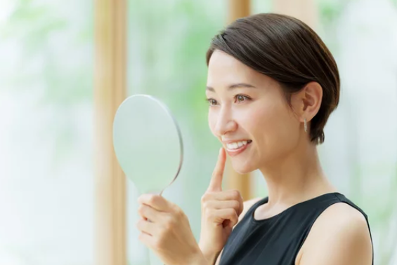 広島市歯医者　佐伯区歯医者　楽々園歯医者　海老園歯医者　えみたす歯科・矯正歯科　イオンタウン楽々園院　広島市でおすすめの歯医者　ホワイトニング　佐伯区ホワイトニング　