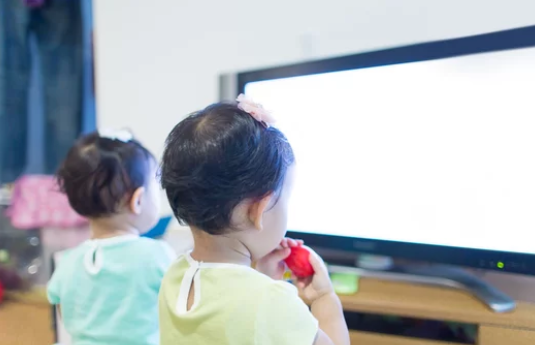 広島市歯医者 佐伯区歯医者 楽々園歯医者 海老園歯医者 えみたす歯科・矯正歯科 イオンタウン楽々園院 広島市でおすすめの歯医者 口呼吸 子供の口呼吸