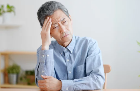 広島市歯医者　佐伯区歯医者　楽々園歯医者　海老園歯医者　廿日市市歯医者　えみたす歯科・矯正歯科　イオンタウン楽々園院　広島市でおすすめの歯医者　定期検診　たばこ　たばこの危険性