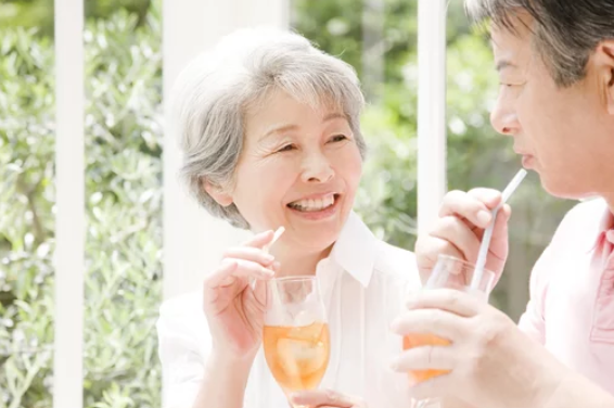 広島市歯医者　佐伯区歯医者　楽々園歯医者　海老園歯医者　廿日市市歯医者　えみたす歯科・矯正歯科　イオンタウン楽々園院　広島市でおすすめの歯医者　定期検診　嚥下機能（飲み込み）高齢者　ご年配のかた