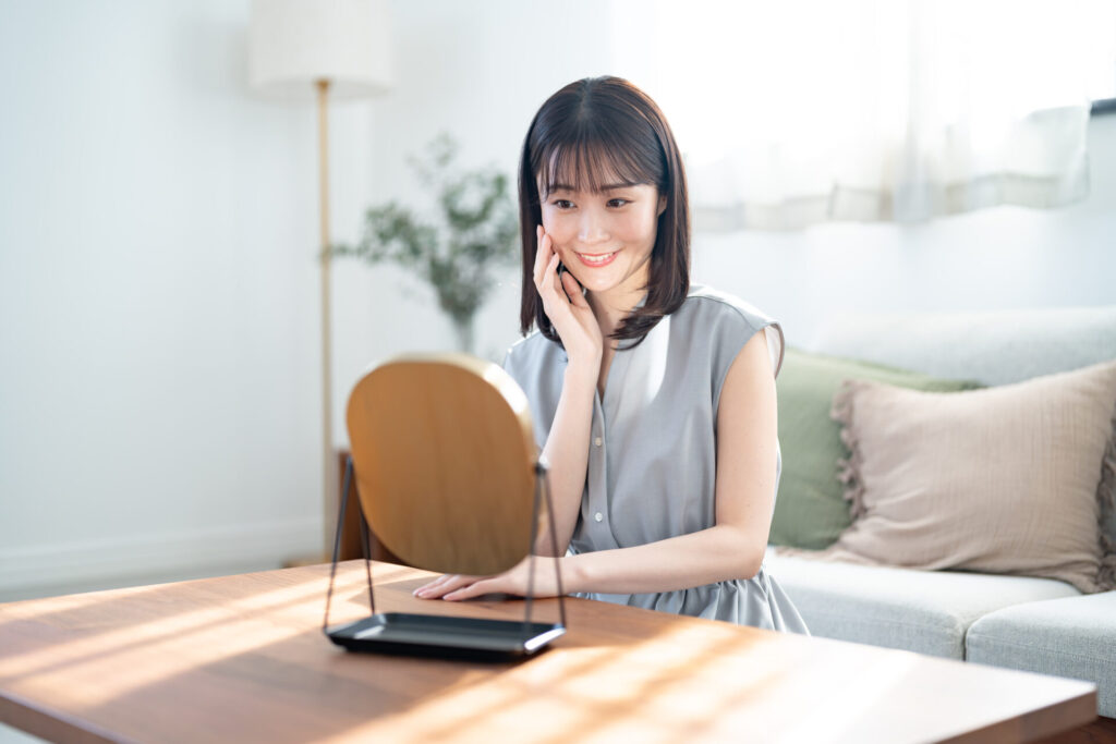 広島市歯医者　佐伯区歯医者　楽々園歯医者　海老園歯医者　廿日市市歯医者　えみたす歯科・矯正歯科　イオンタウン楽々園院　広島市でおすすめの歯医者　定期検診　20代女性　エイジングケア