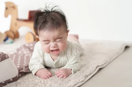 広島市歯医者　佐伯区歯医者　楽々園歯医者　海老園歯医者　廿日市市歯医者　えみたす歯科・矯正歯科　イオンタウン楽々園院　広島市でおすすめの歯医者　定期検診　赤ちゃん　小児歯科