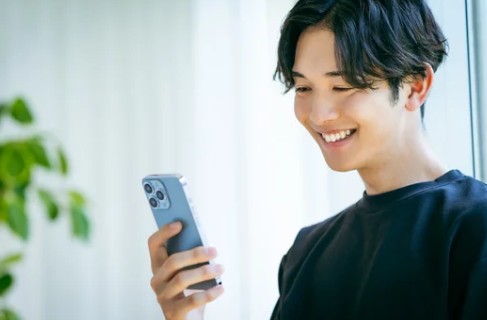 広島市歯医者　佐伯区歯医者　楽々園歯医者　海老園歯医者　廿日市市歯医者　えみたす歯科・矯正歯科　イオンタウン楽々園院　広島市でおすすめの歯医者　定期検診　男性矯正　矯正　マウスピース矯正　インビザライン　大人矯正