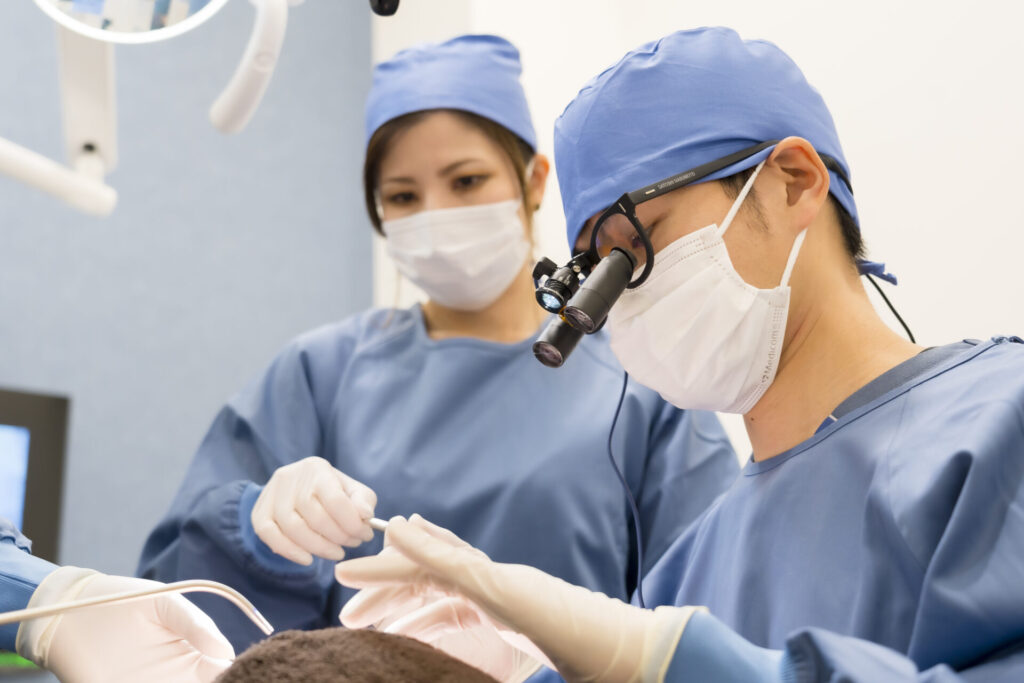 歯科　歯医者　広島市歯医者　佐伯区歯医者　楽々園歯医者　海老園歯医者　廿日市市歯医者　えみたす歯科・矯正歯科　イオンタウン楽々園院　広島市でおすすめの歯医者　歯科　歯医者　歯科麻酔医