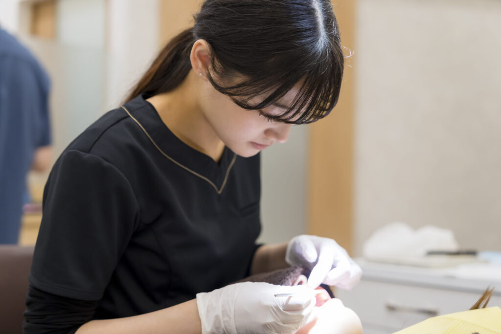 広島市歯医者　佐伯区歯医者　楽々園歯医者　海老園歯医者　廿日市市歯医者　えみたす歯科・矯正歯科　イオンタウン楽々園院　広島市でおすすめの歯医者ダイエット　口臭　歯科衛生士　定期検診