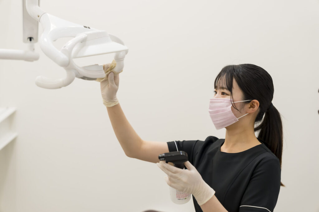 歯科　歯医者　歯科医院　広島市歯医者　佐伯区歯医者　楽々園歯医者　海老園歯医者　廿日市市歯医者　えみたす歯科・矯正歯科　イオンタウン楽々園院　広島市でおすすめの歯医者　歯科　歯医者　滅菌器　消毒　衛生管理