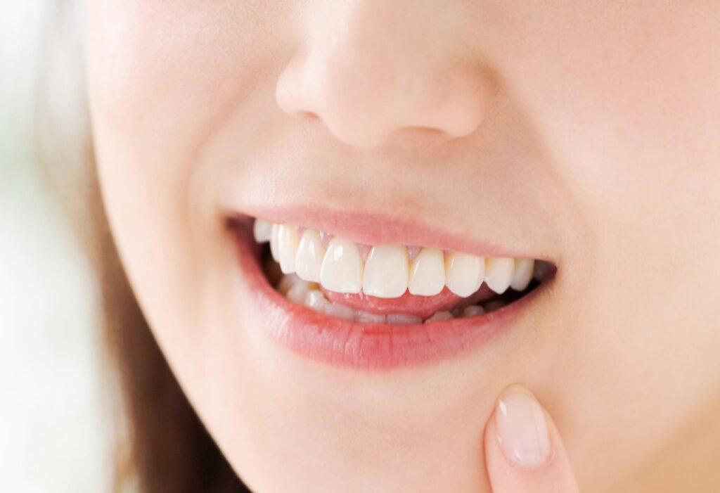 歯科　歯医者　広島市歯医者　佐伯区歯医者　楽々園歯医者　海老園歯医者　廿日市市歯医者　えみたす歯科・矯正歯科　イオンタウン楽々園院　広島市でおすすめの歯医者　歯科　歯医者　口臭の原因