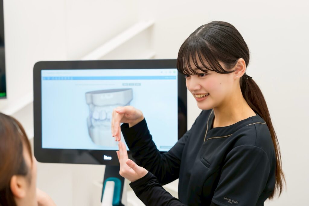 広島市歯医者　佐伯区歯医者　楽々園歯医者　海老園歯医者　廿日市市歯医者　えみたす歯科・矯正歯科　イオンタウン楽々園院　広島市でおすすめの歯医者　歯科衛生士