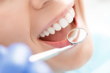 広島市歯医者　佐伯区歯医者　楽々園歯医者　海老園歯医者　廿日市市歯医者　えみたす歯科・矯正歯科　イオンタウン楽々園院　広島市でおすすめの歯医者　