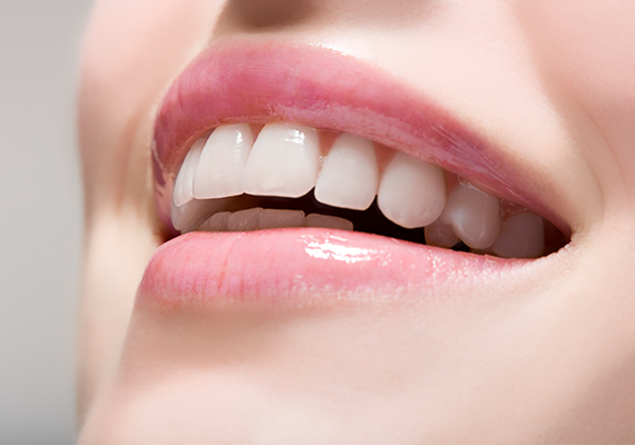 口腔内への装着・調整